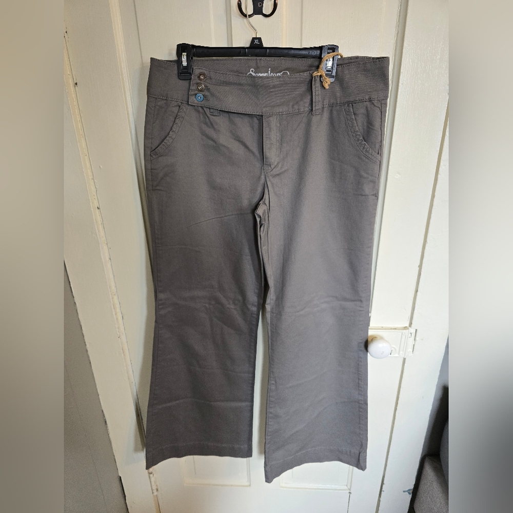 Spoon Jeans Grey Flared Pants, BNWT Size 17.